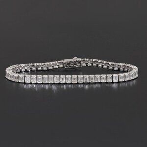 Contemporary Shine 18K Yellow Gold Diamond Tennis Bracelet